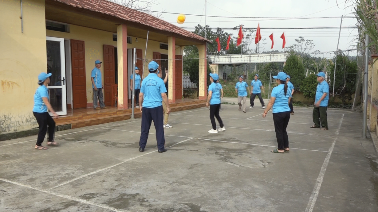 “Câu lạc bộ Liên thế hệ” giúp người cao tuổi thêm vui khỏe (09/05/2024)